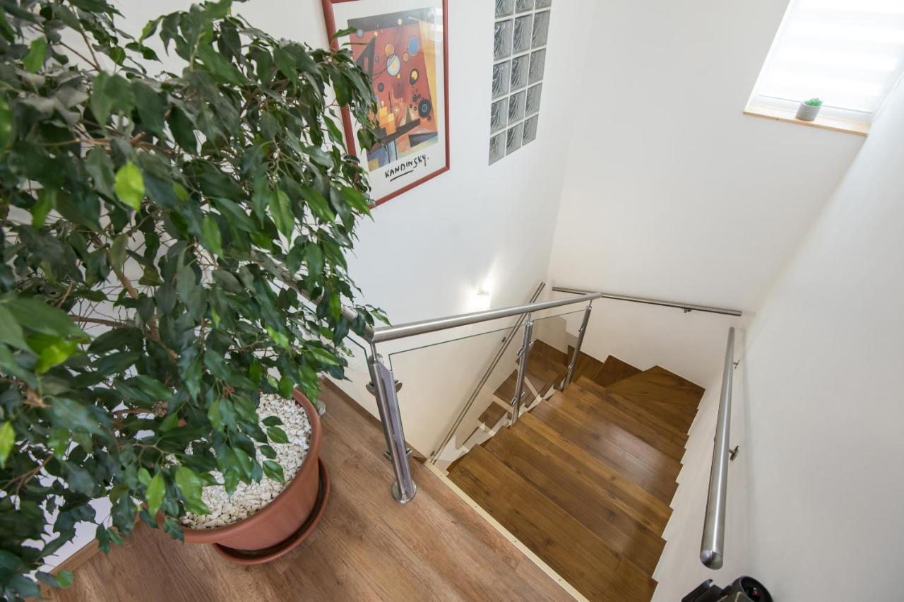 Eszterhaz Villa Balatonkeresztúr Exteriör bild